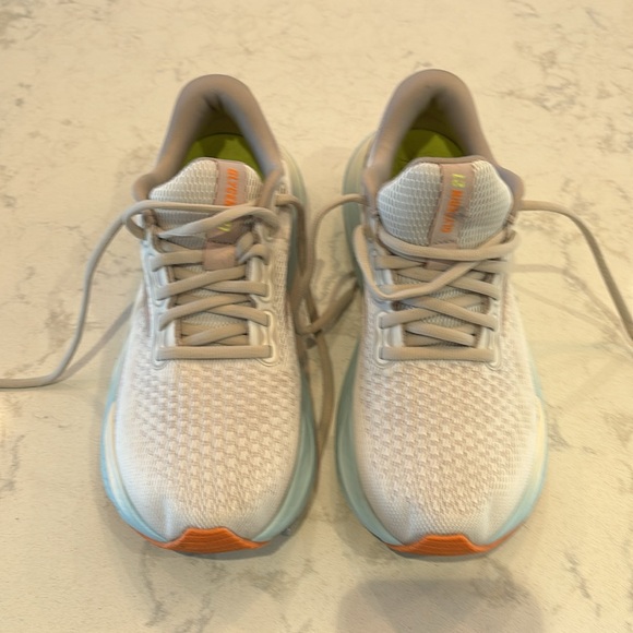 Brooks Women's Sneakers in Cream and Light Blue - Picture 7 of 14